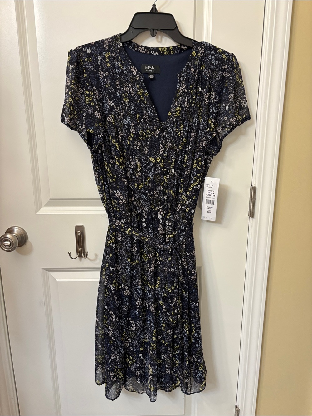 MSK Navy Floral V-Neck Tie-Waist Dress